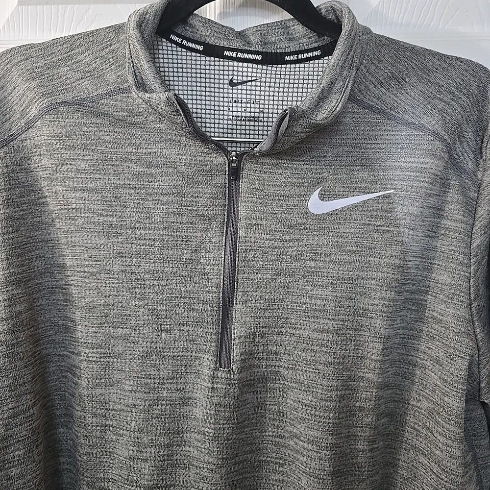 Nike Running‎ Dri-Fit Pullover Mens Medium Gray Quarter Zip Athletic Running Top